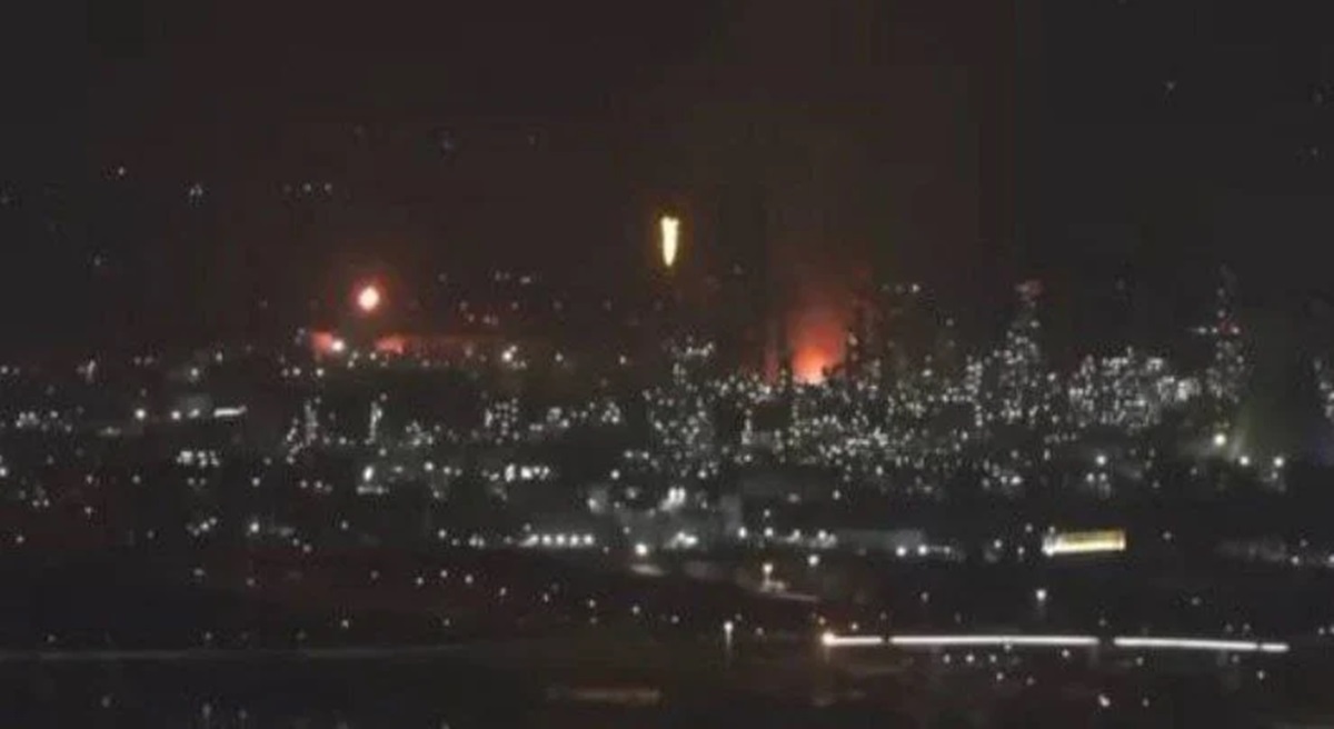 معدل : "الوعد الصادق 3": صواريخ إيرانية تستهدف منشآت في حيفا  .. ووقوع اصابات